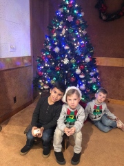 2019-Christmas-Pizza-Party-17